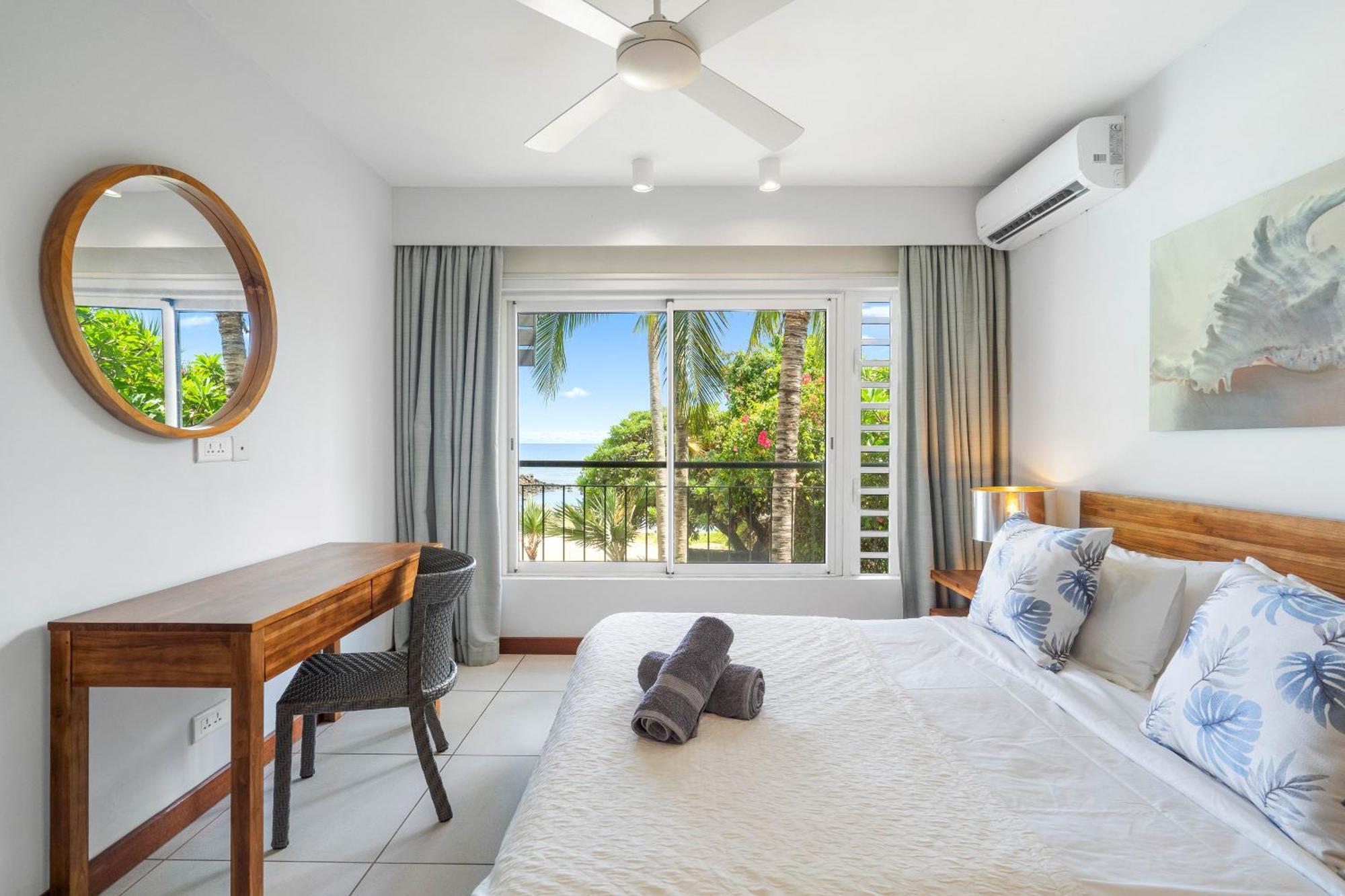 Kanope Bay - Holiday Beachfront Apartments Pointe aux Biches Esterno foto