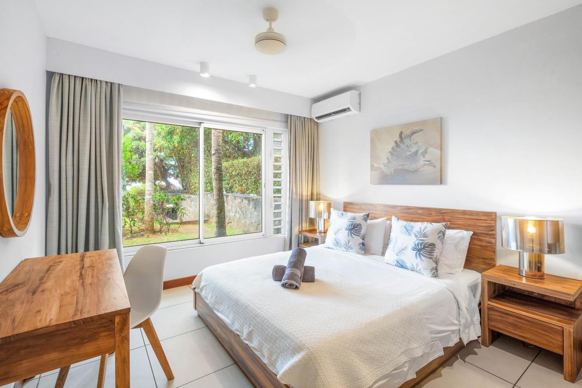 Kanope Bay - Holiday Beachfront Apartments Pointe aux Biches Esterno foto