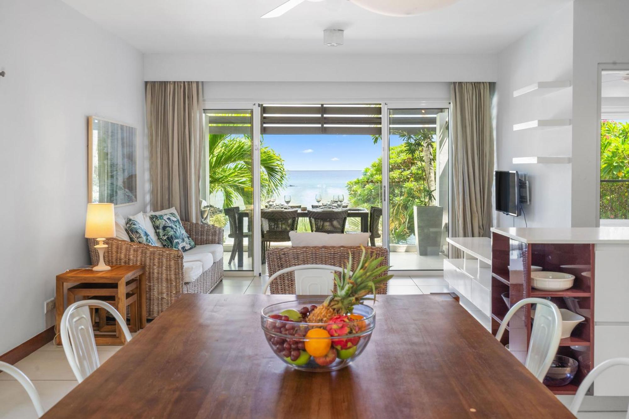 Kanope Bay - Holiday Beachfront Apartments Pointe aux Biches Esterno foto