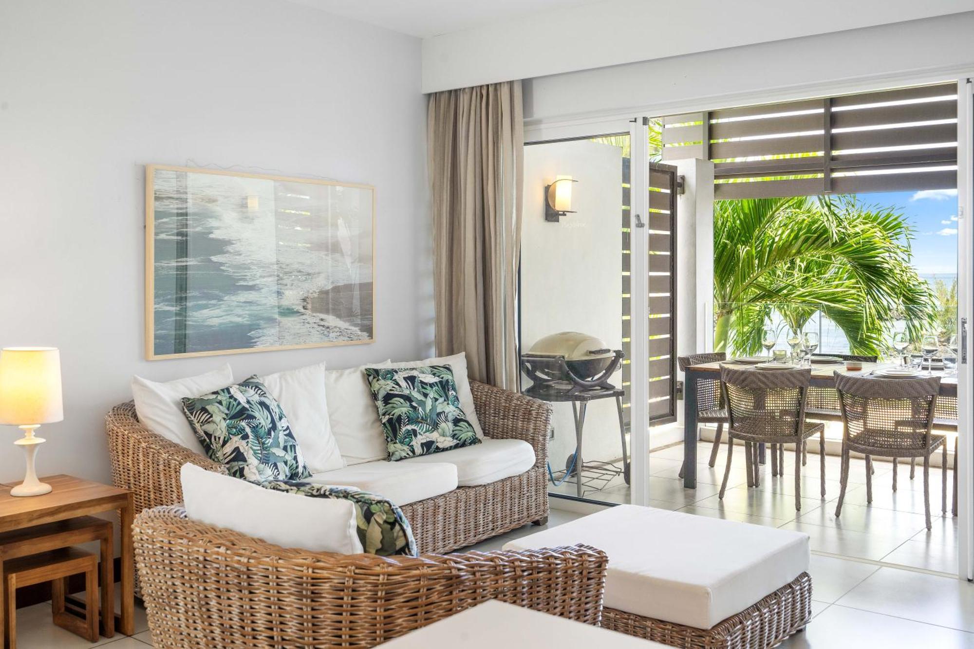 Kanope Bay - Holiday Beachfront Apartments Pointe aux Biches Esterno foto