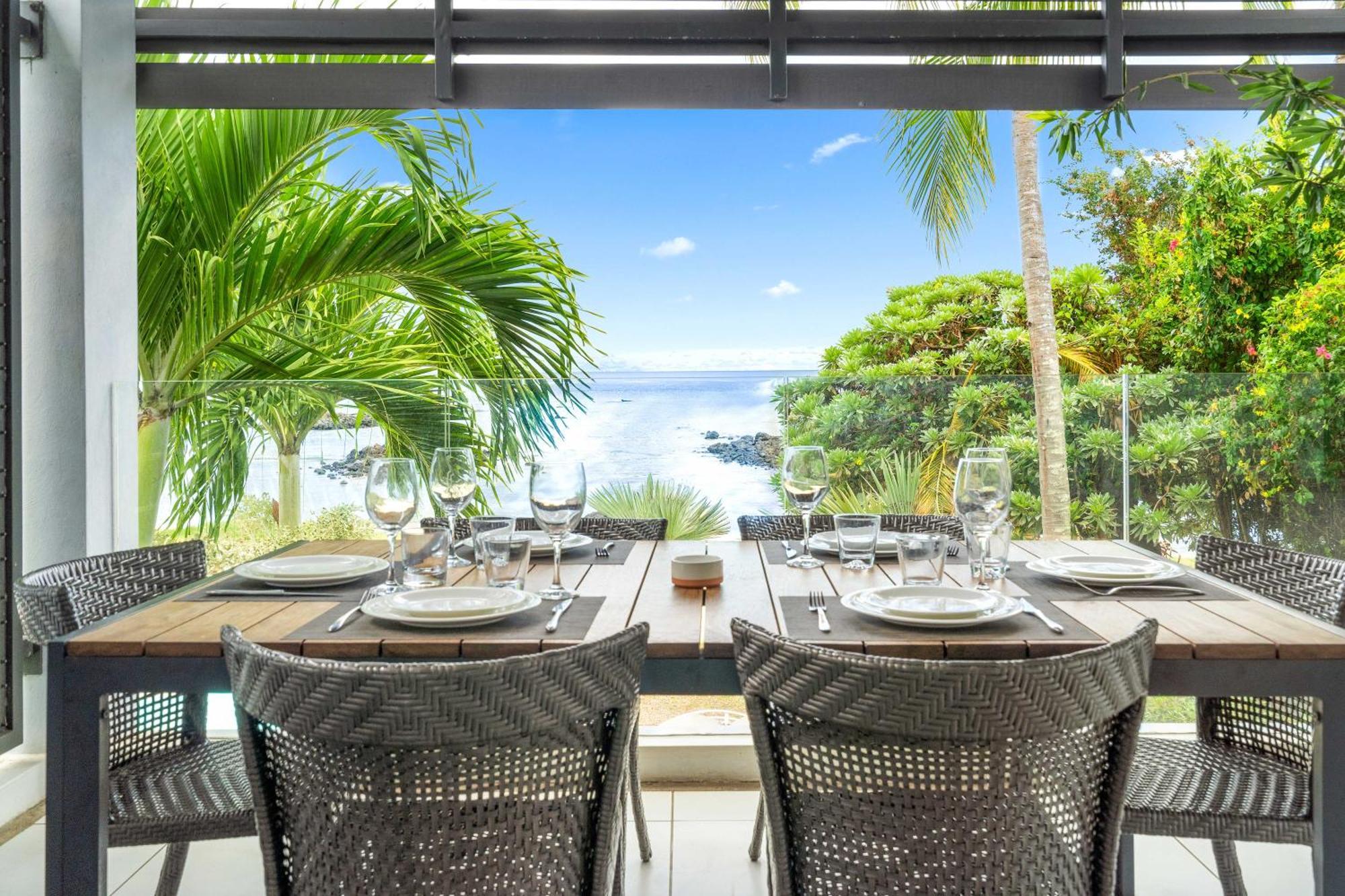 Kanope Bay - Holiday Beachfront Apartments Pointe aux Biches Esterno foto