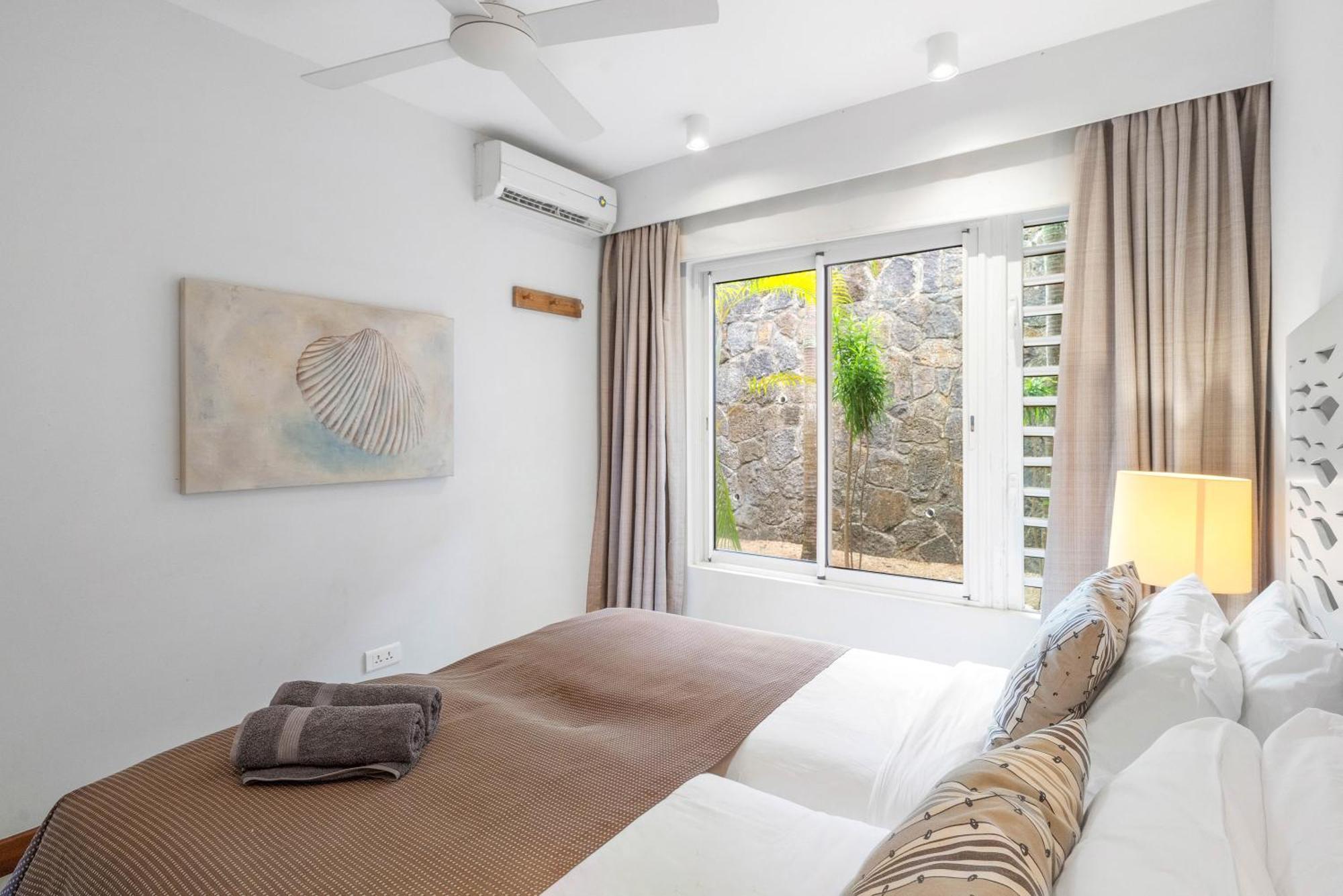 Kanope Bay - Holiday Beachfront Apartments Pointe aux Biches Esterno foto