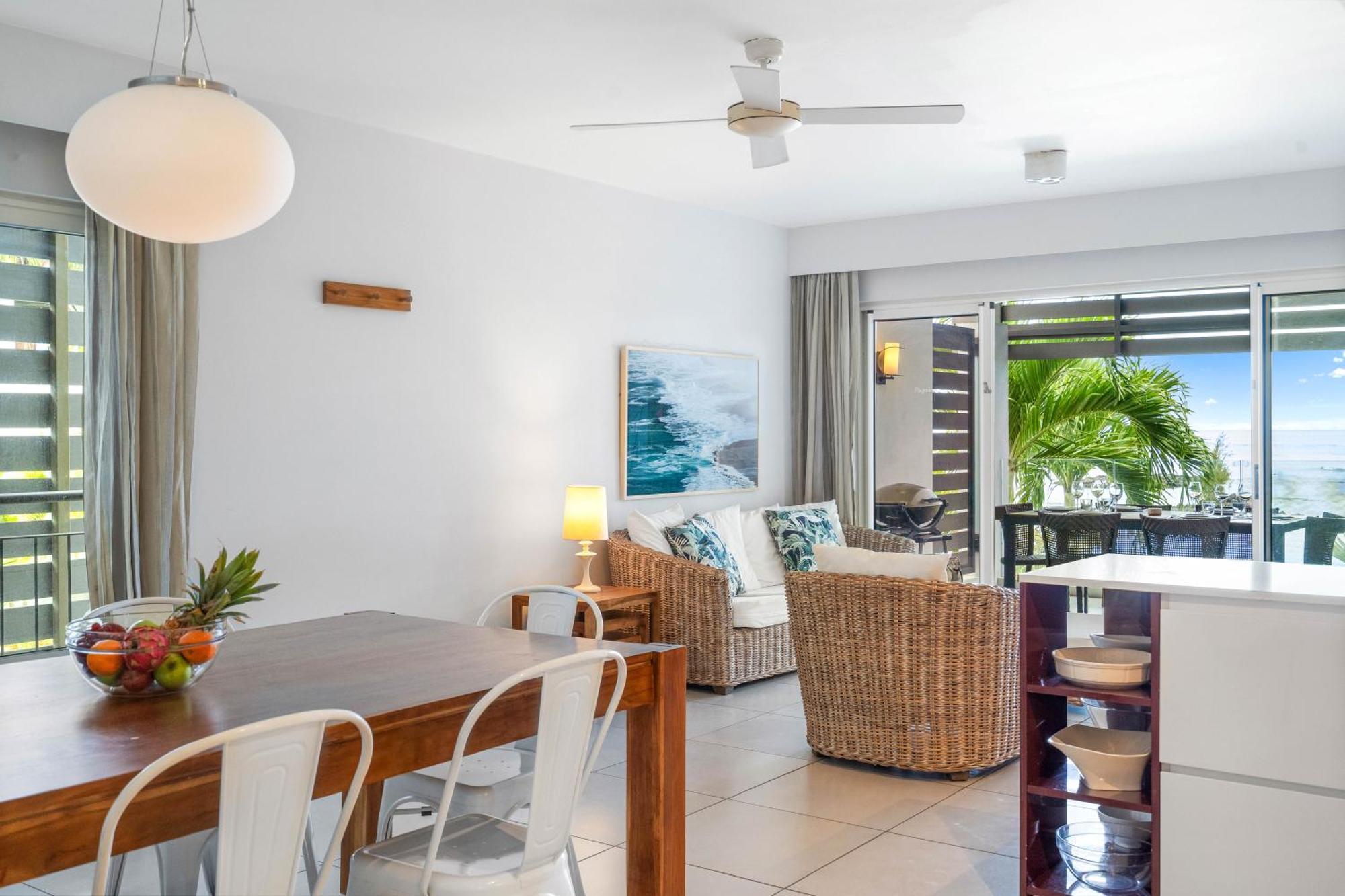 Kanope Bay - Holiday Beachfront Apartments Pointe aux Biches Esterno foto